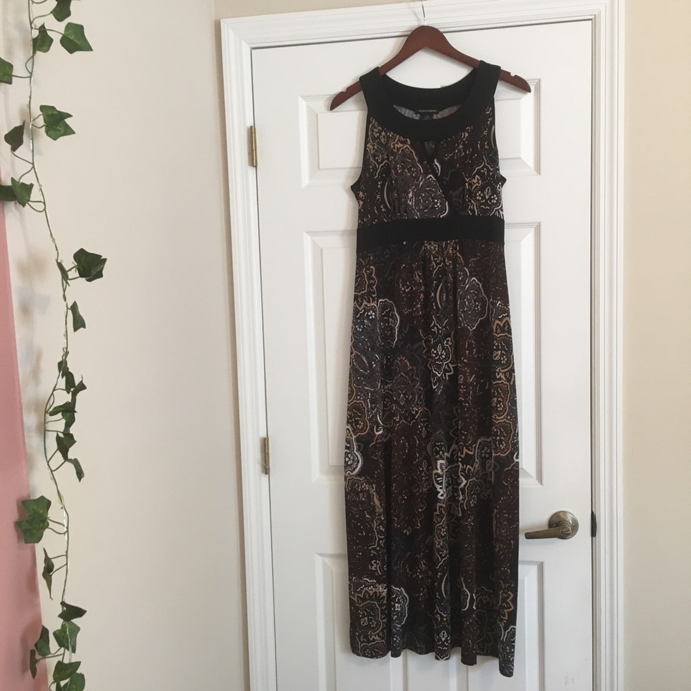 Susan Lawrence Sleeveless Maxi Dress